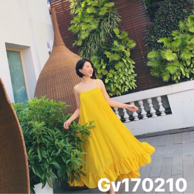 Đầm xoè 2 dây xoè rộng- hình thật trải sàn