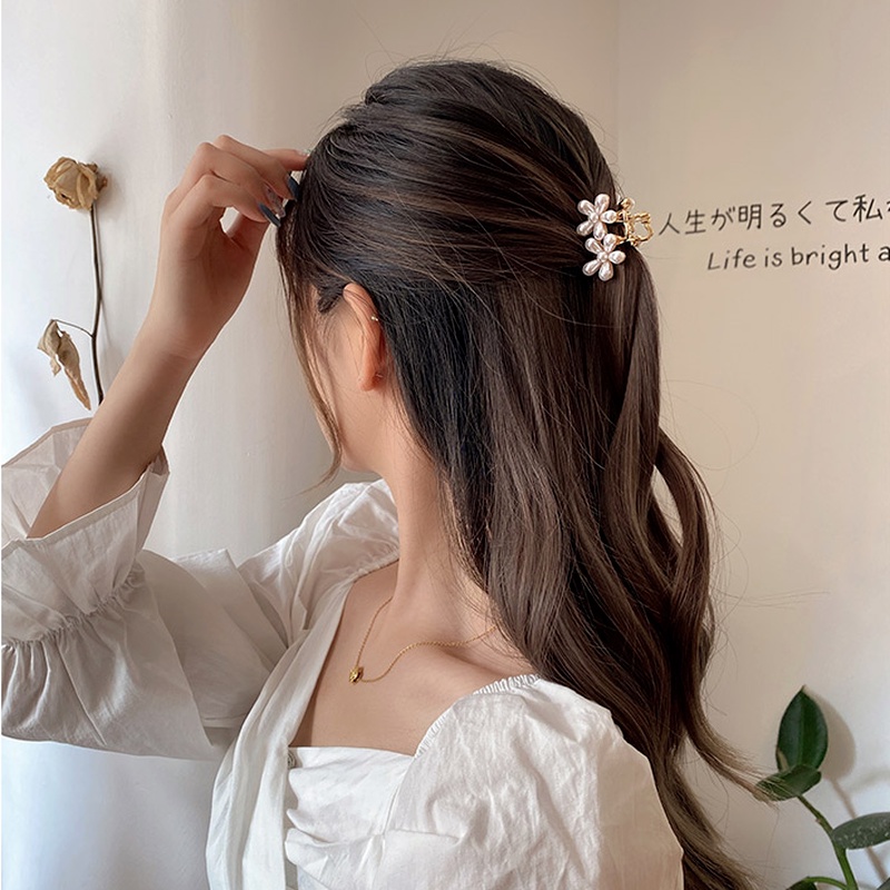 Kẹp tóc răng cá mập đính ngọc trai phong cách Hàn Quốc mùa hè dành cho nữ