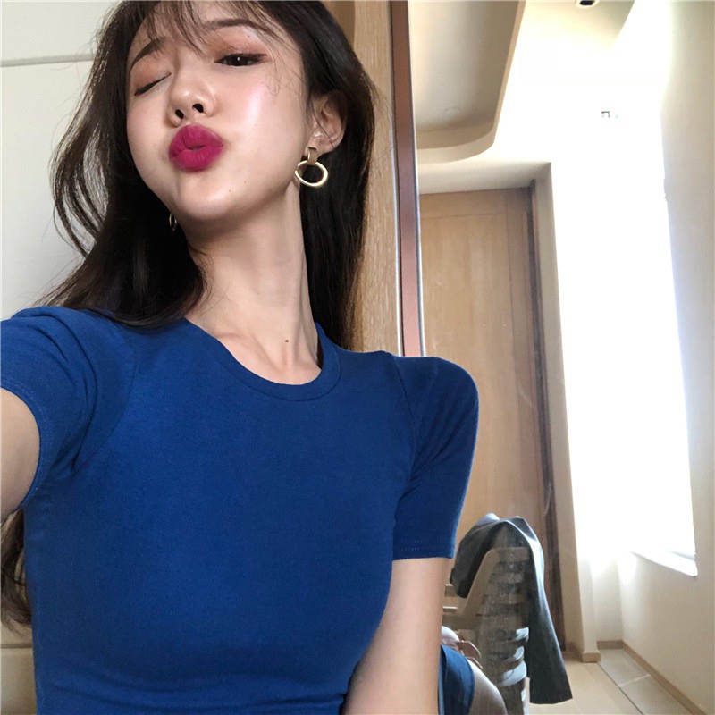 Đầm Body tay ngắn thiết kế ôm sát quyến rũ