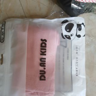 Quần tất bé gái