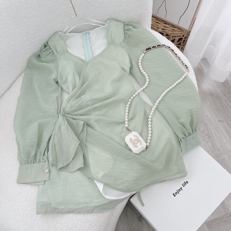 ĐẦM XANH CHÉO NGỰC XẾP LY BÊN TAY DÀI BO