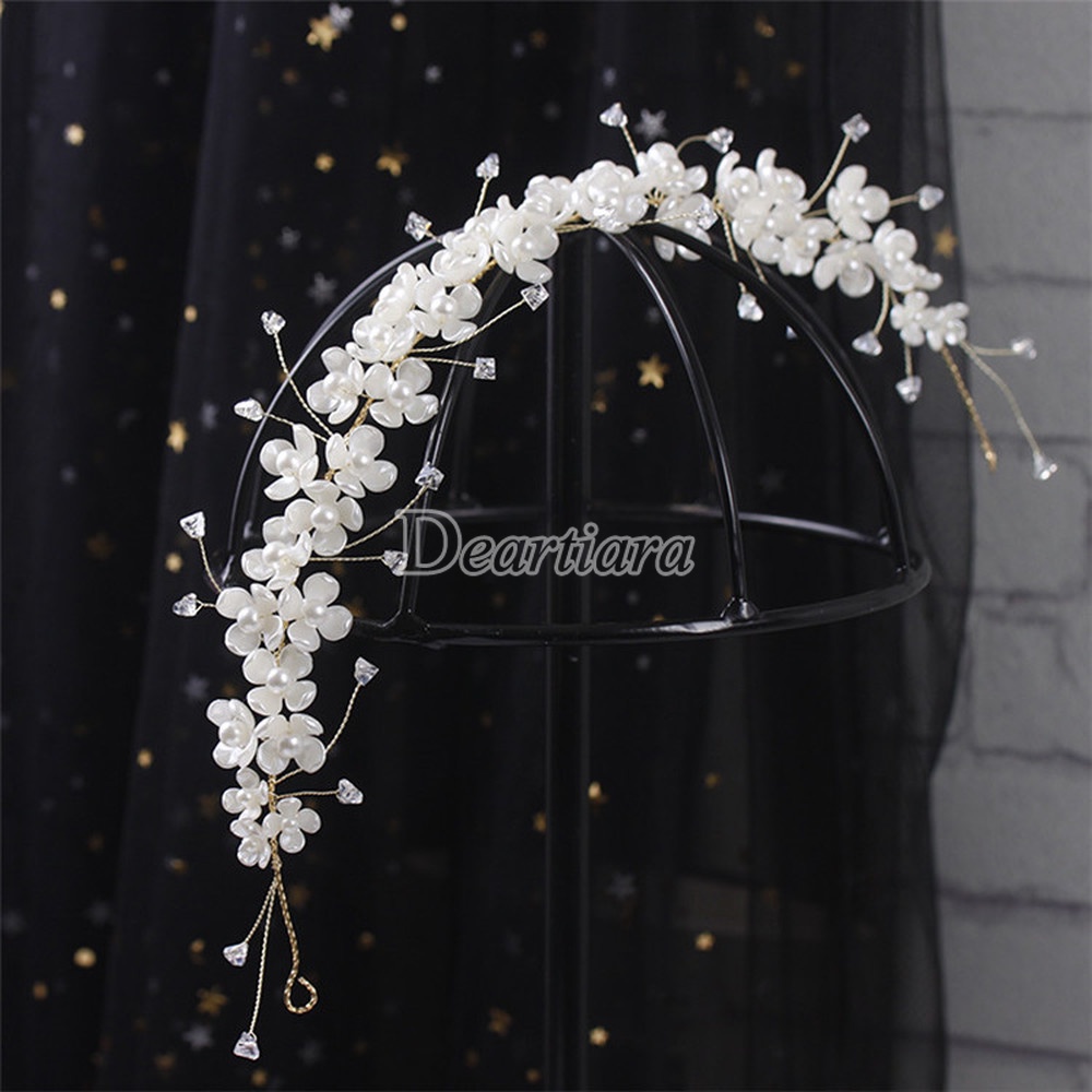 Vòng Hoa Cỏ Bốn Lá Thời Trang Cho Cô Dâu