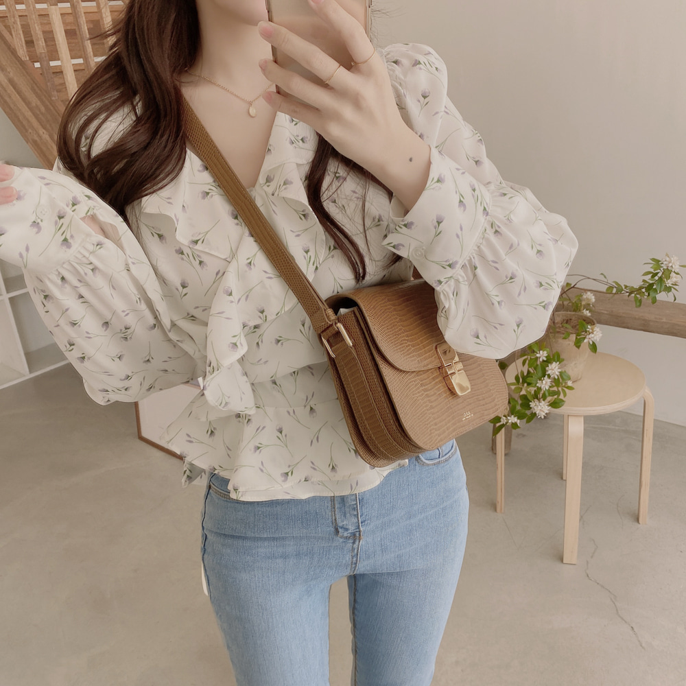 Áo Voan Hoa Tay Dài Cổ Chữ V 32977