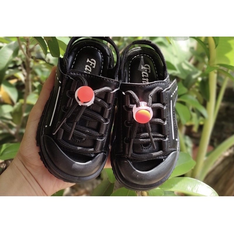 Sandal cho bé trai, bé gái quai dán dây rút độc đáo - dép quai hậu cho bé chống vấp da PU mềm M216(đen,trắng)(sz22-sz31)