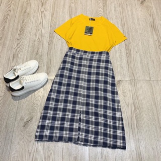 Set áo thun mix chân váy kẻ
