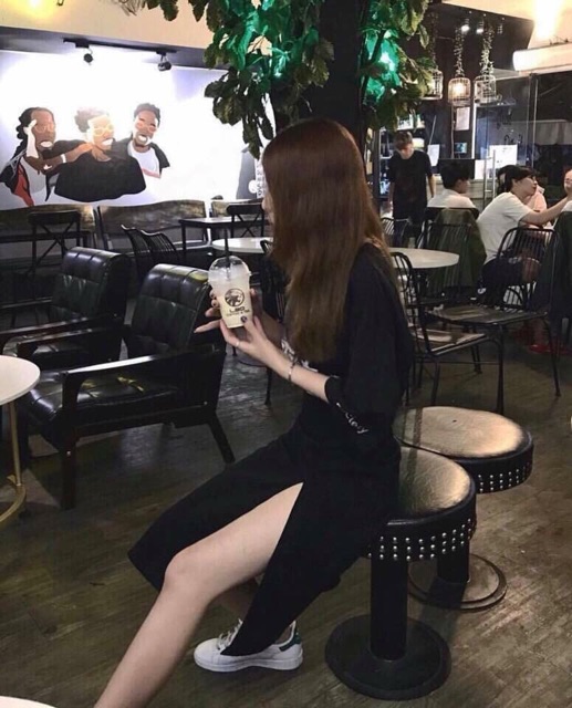 chân váy midi xẻ tà | BigBuy360 - bigbuy360.vn
