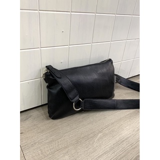 TÚI ĐEO CHÉO DÁNG CLUTCH MỀM