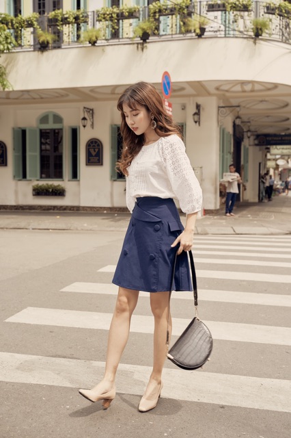 Áo linen phối tay thêu hoa