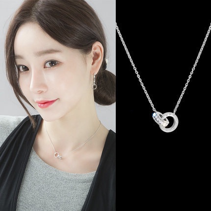 Vòng cổ thép titan mặt khắc chữ số la mã đính hạt đá zircon thời trang