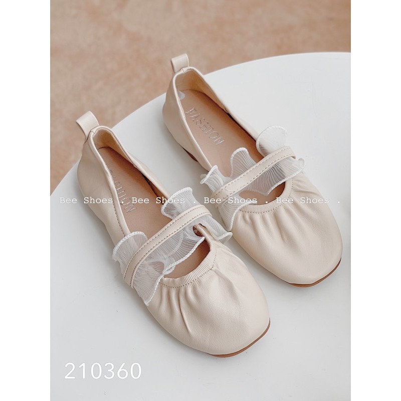 BEESHOES - GIÀY BÚP BÊ NỮ MŨI TRÒN QUAI NGANG BÈO ĐẾ BỆT - GIÀY BÚP BÊ NỮ MŨI TRÒN ĐẾ BỆT SẴN MÀU KEM - TRẮNG 210360