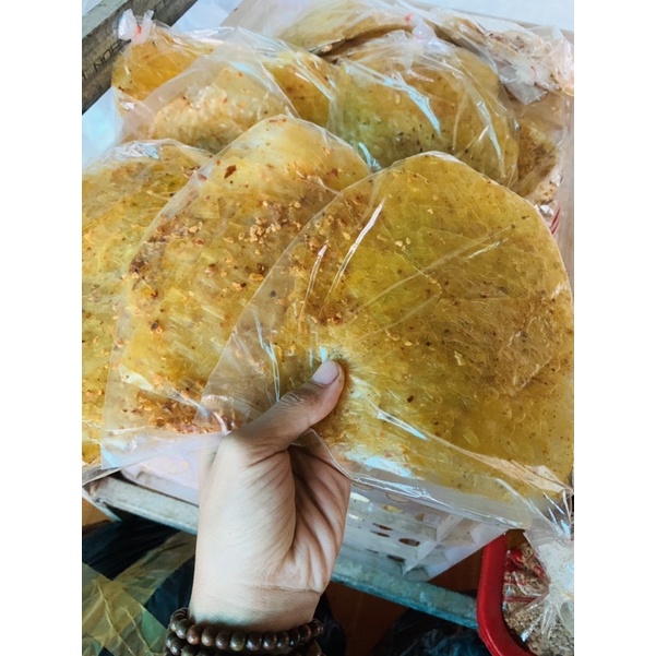 Bánh tráng muối tỏi bonbon