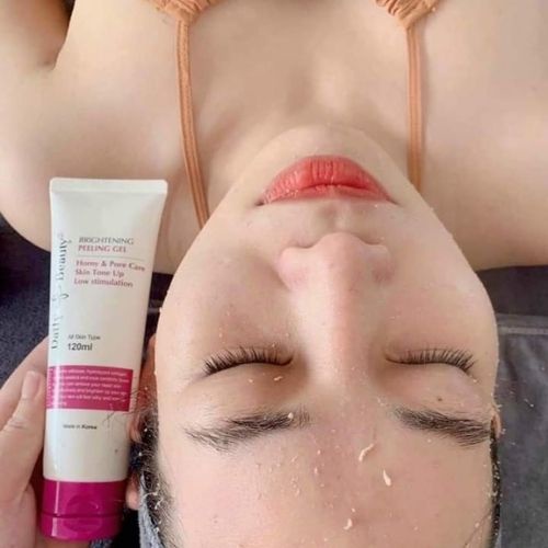 Tẩy tế bào da chết body, mặt, cấp ẩm cho da, kiềm dầu, ngăn ngừa mụn của Daily Beauty Hàn quốc 120ml