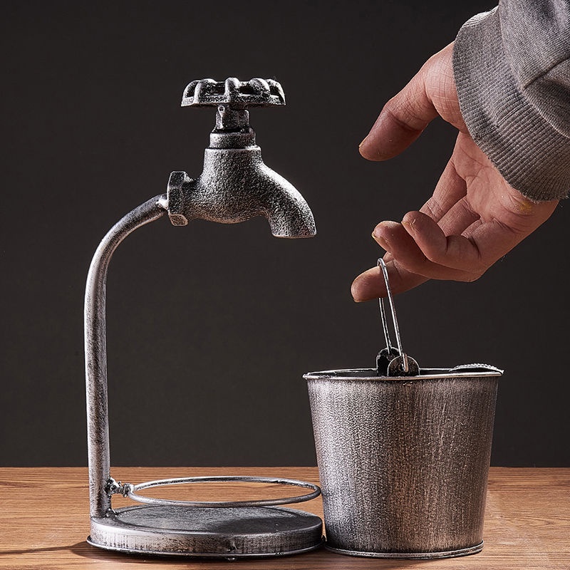 Gạt Tàn Thuốc Bằng Sắt Kiểu Retro Sáng Tạo