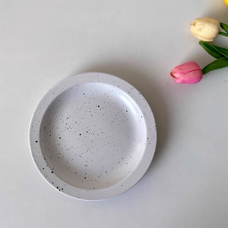Đĩa sứ vẩy mực