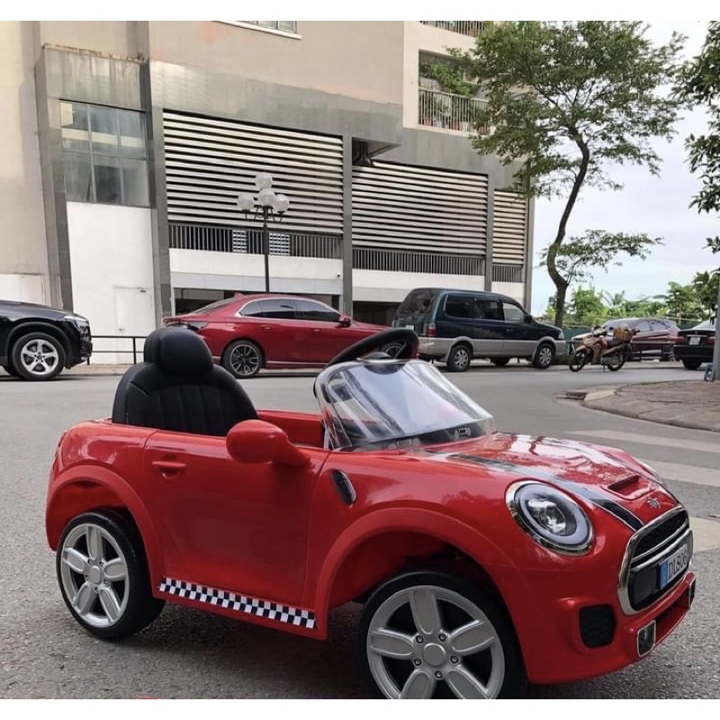 Ô tô điện trẻ em siêu sang Minicooper