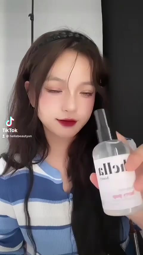 Xịt Thơm Body Mist Nước Hoa Hương Trái Cây Hella Beauty lưu hương lâu, an toàn cho da nhạy cảm | BigBuy360 - bigbuy360.vn