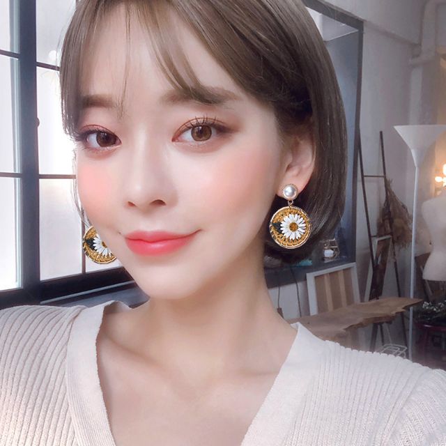 Khuyên tai nữ cao cấp sang trọng