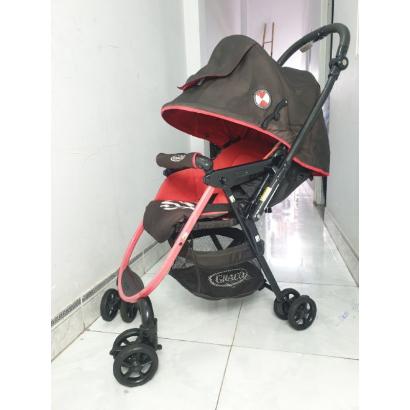 Xe đẩy Graco 2 chiều 3 tư thế đóng mở 1 tay cực tiện