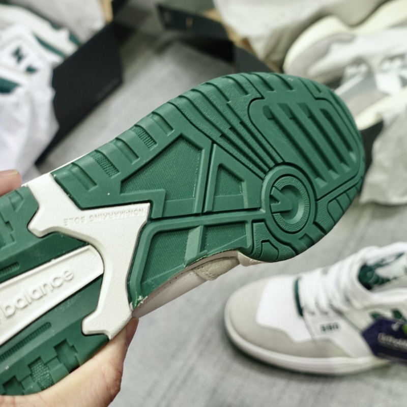 Giày Sneaker Newbalance550 - Chuẩn 1:1 - Vnstoresneaker