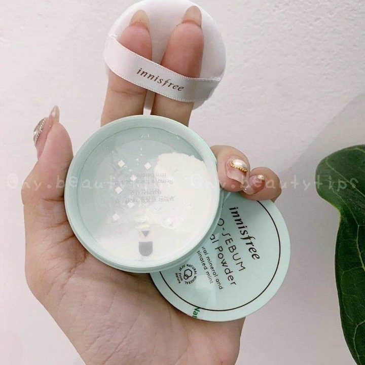 Phấn Phủ Bột kiềm dầu  Innisfree No Sebum Mineral + Blur Powder