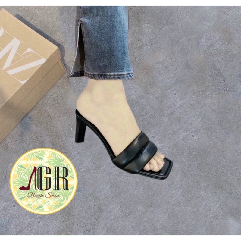 Guốc bản phồng viền giữa gót dẹp 8 cm hàng đẹp