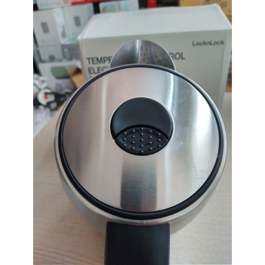 Bình đun siêu tốc mẫu mới nhất LocknLock EJK136SLV dung tích 1.7L, 220-240V, 1850-2200W- màu xám- Hàng chính hãng