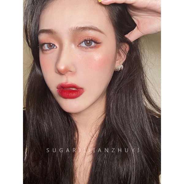 Mi dưới cho đôi mắt long lanh (ảnh bìa)