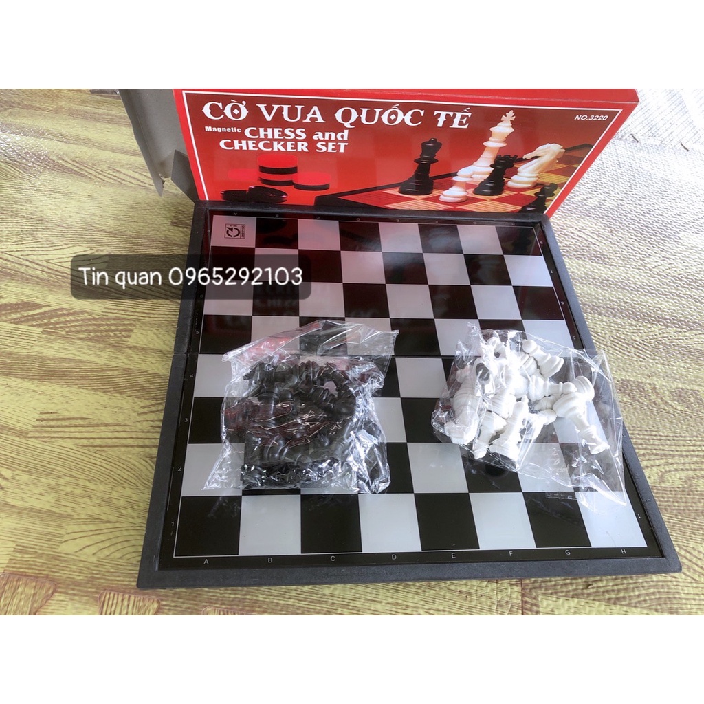 Cờ Vua Nam Châm Bàn To 32x32cm Tiêu Chuẩn Thi Quốc Tế
