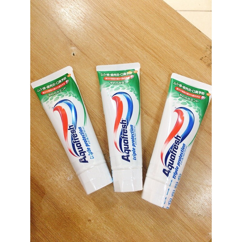 Kem đánh răng Aquafresh Nhật Bản