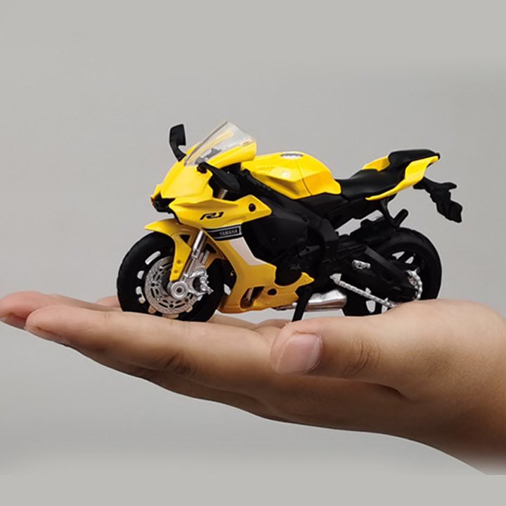 Xe mô hình Yamaha YZF R1 tỉ lệ 1/18 màu vàng