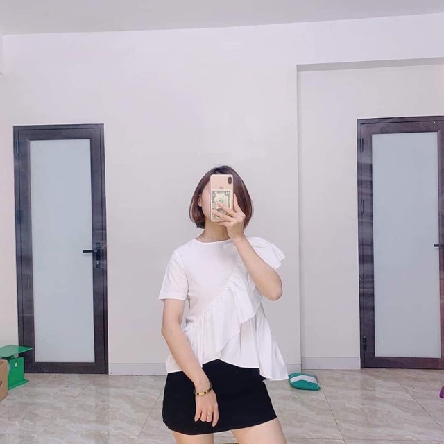 Áo sơmi trắng đáp bèo, chất satin Hàn thoáng mát | BigBuy360 - bigbuy360.vn