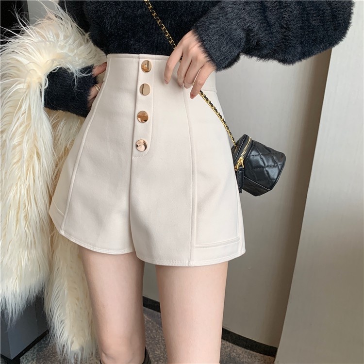 Quần short nữ cạp cao ống rộng CHAT lưng cao 4 khuy dọc vải tuyết mưa Q39