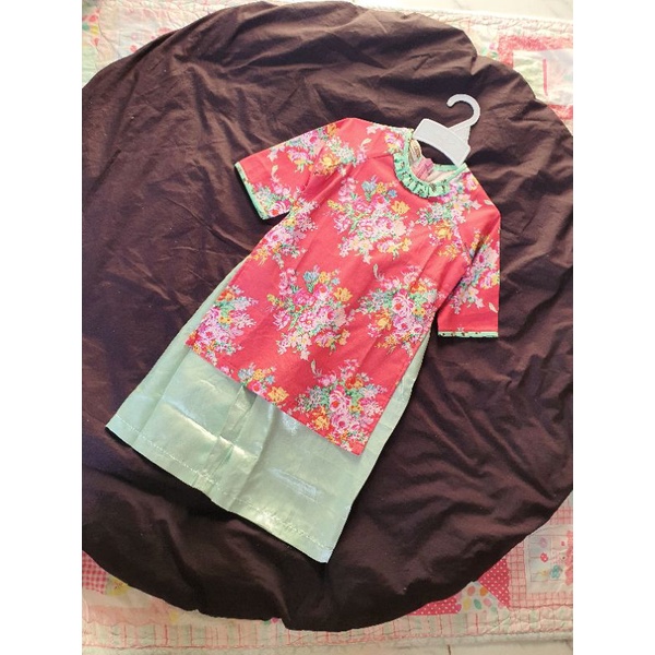 Áo dài bé gái size 2