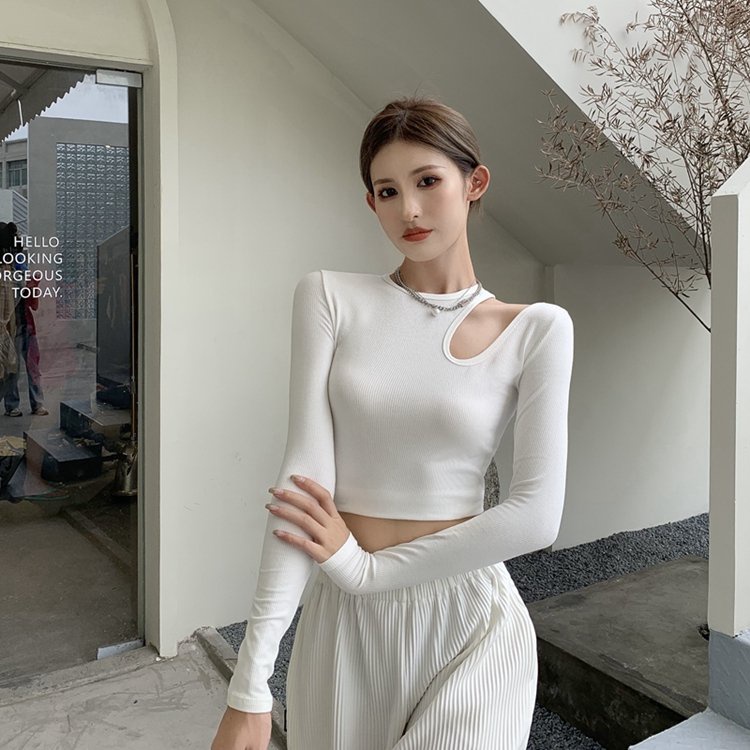 Áo croptop nữ khoét lệch vai - áo croptop nữ dài tay dáng ôm, chất thun bozip, 2 màu ĐEN | TRẮNG BASIC