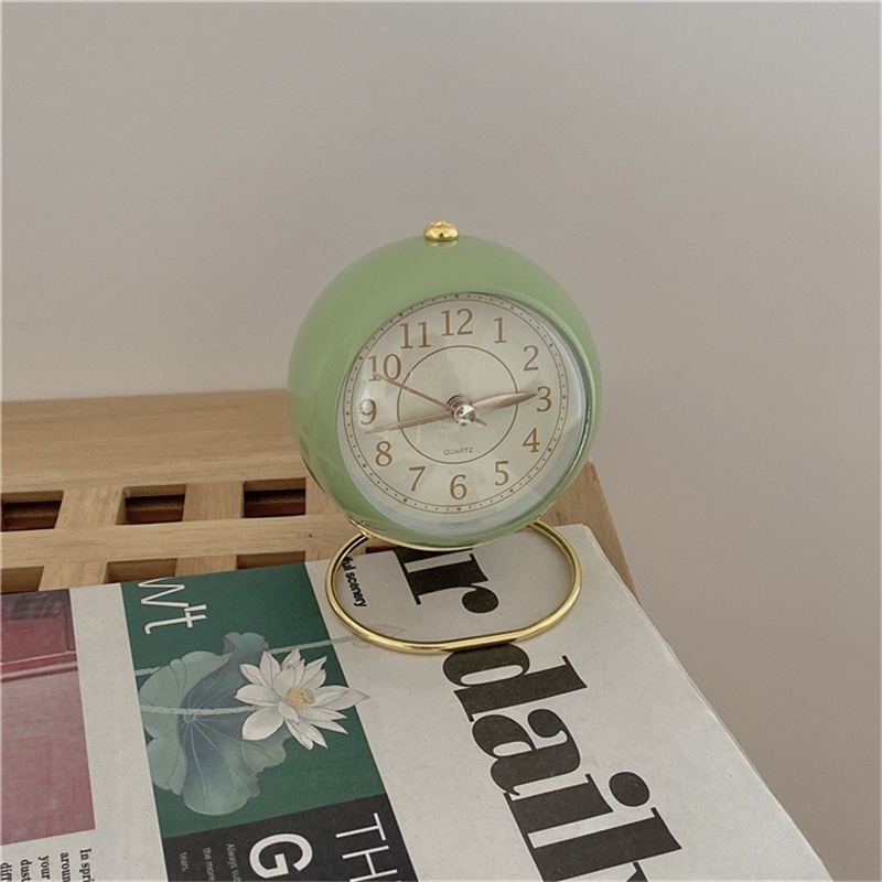 Đồng hồ báo thức retro