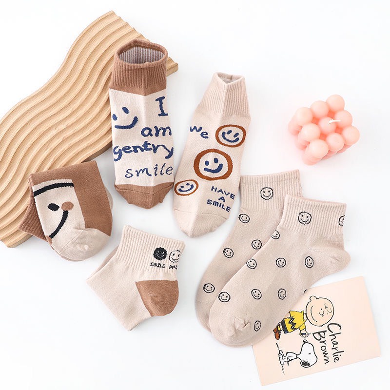 Tất nữ cổ ngắn họa tiết mặt cười, phong cách trẻ trung, chất liệu cotton, thấm hút mồ hôi TT85
