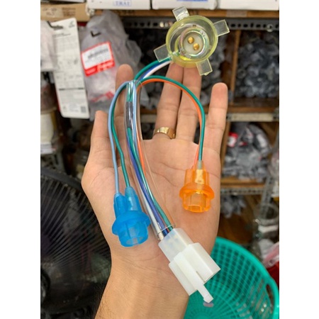 Đuôi Đèn Trước Wave 01 Bóng AVP D4