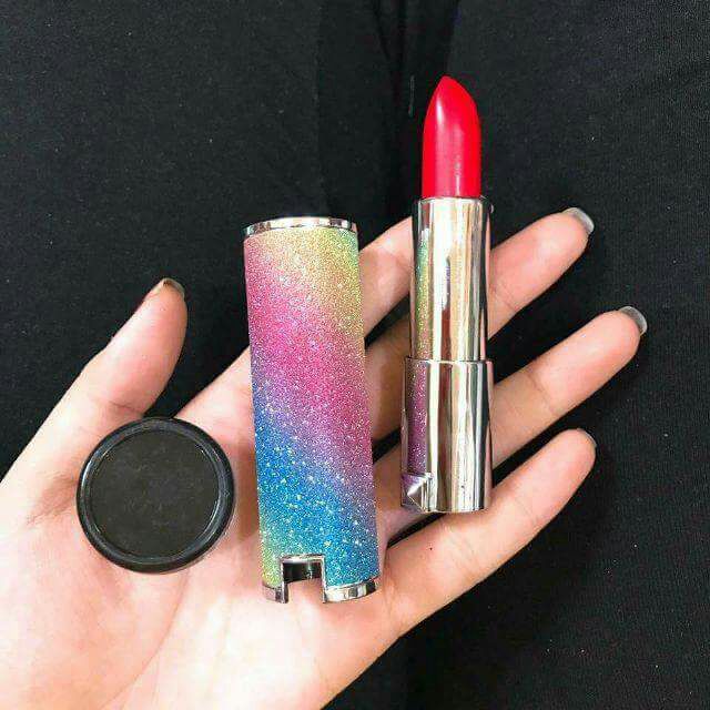 Son handmade màu đỏ tươi