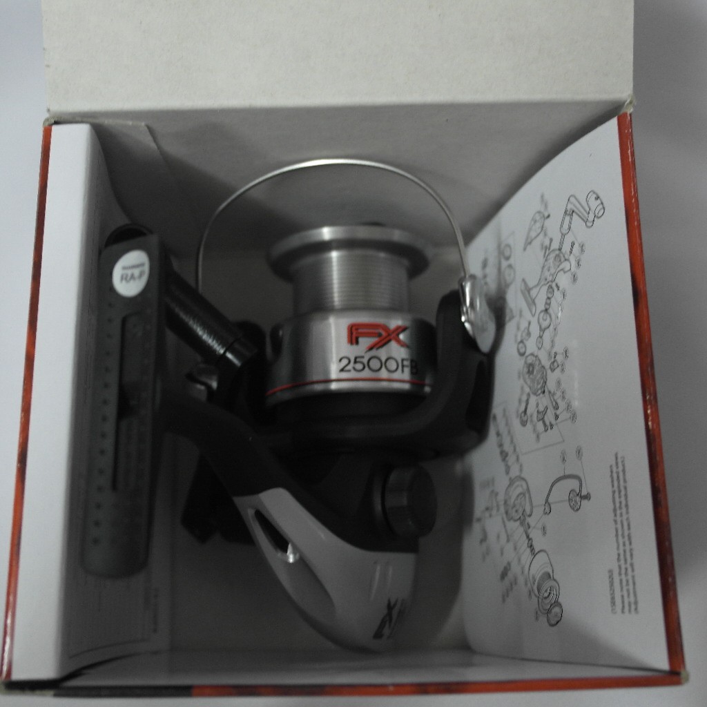 Máy câu cá Shimano FX 2500 FB