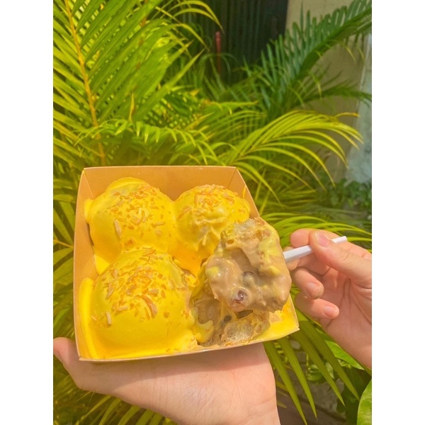 Bánh mì trà sữa trân châu kem trứng dừa nướng