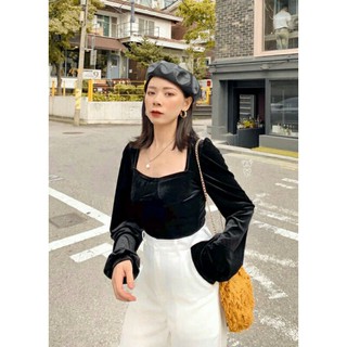 Áo nhung cổ vuông tay bồng