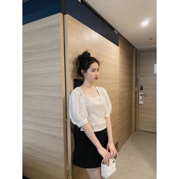 Áo ren cổ vuông tay bồng C'est la vie