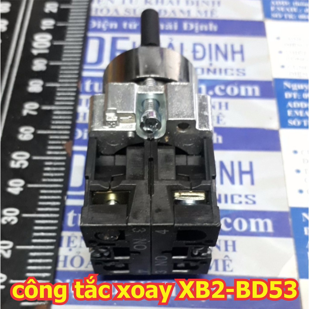 Công tắc xoay tủ điện RESET, không giữ, 2 chiều, 2 thường mở, phi 22mm, XB2-BD53 kde5620