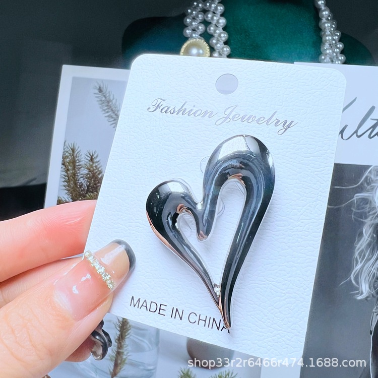 Ghim Cài Áo Kim Loại Hình Trái Tim Phong Cách Pháp Cao Cấp Thời Trang Cho Nữ