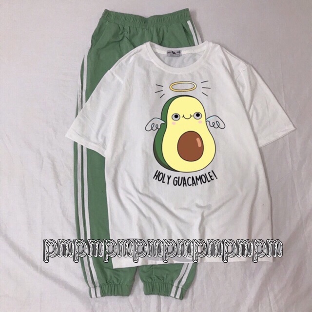 Sét áo hình và quần sọc xanh