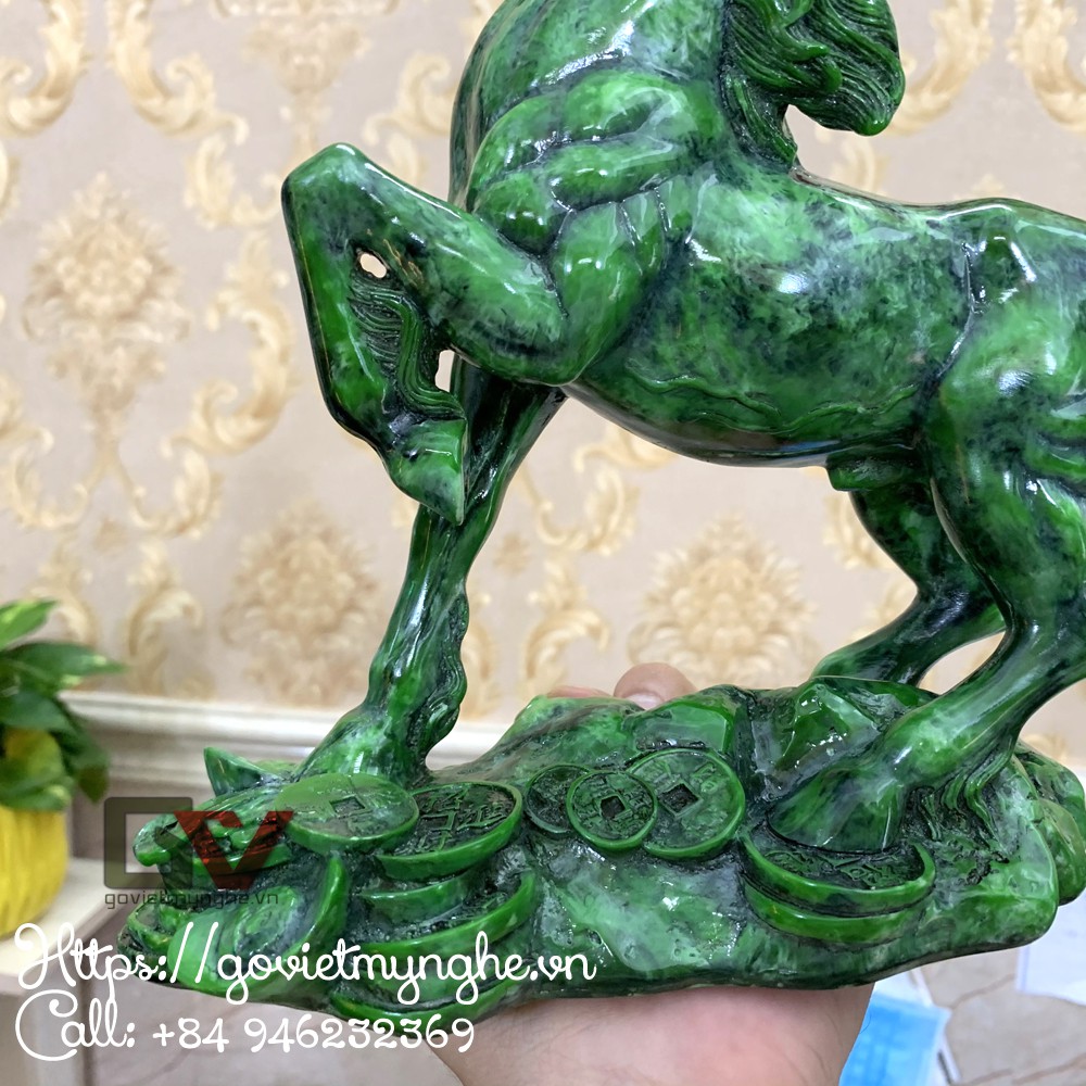 Tượng ngựa phong thủy để bàn làm việc mang may măn tài lộc - Màu Xanh Lục Bích - Cao 24cm