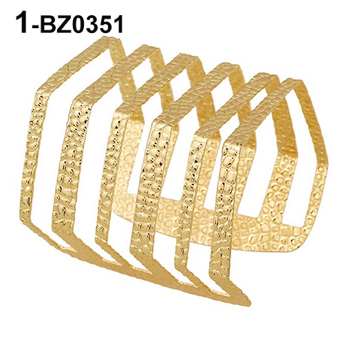 Vòng tay trang sức bản to thời trang cho nữ