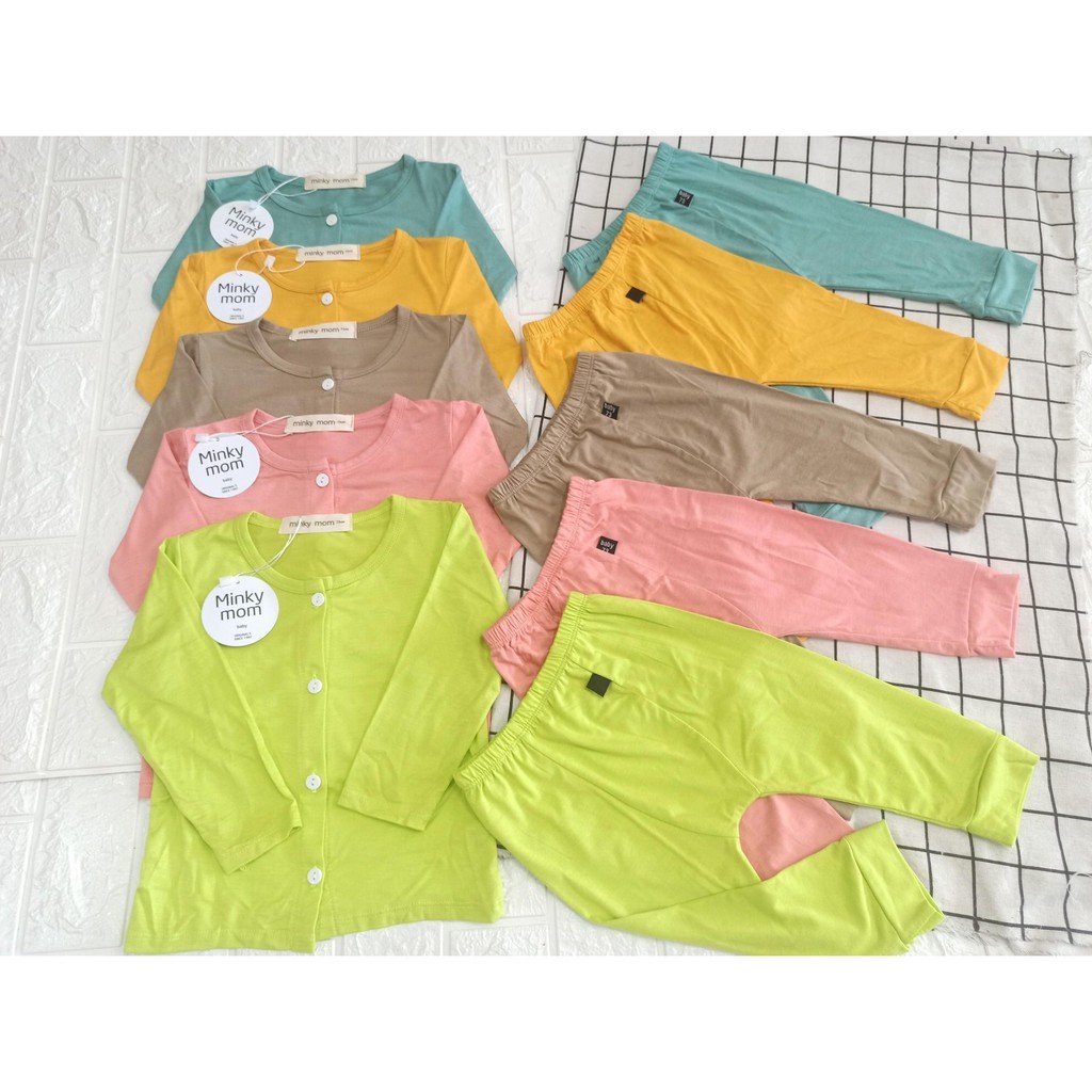 Bộ Dài Tay Cúc Giữa Quần Đáp Đũng Chất Thun Lạnh Cho Bé QATE126
