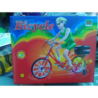 Đồ chơi cậu bé chạy xe đạp pin