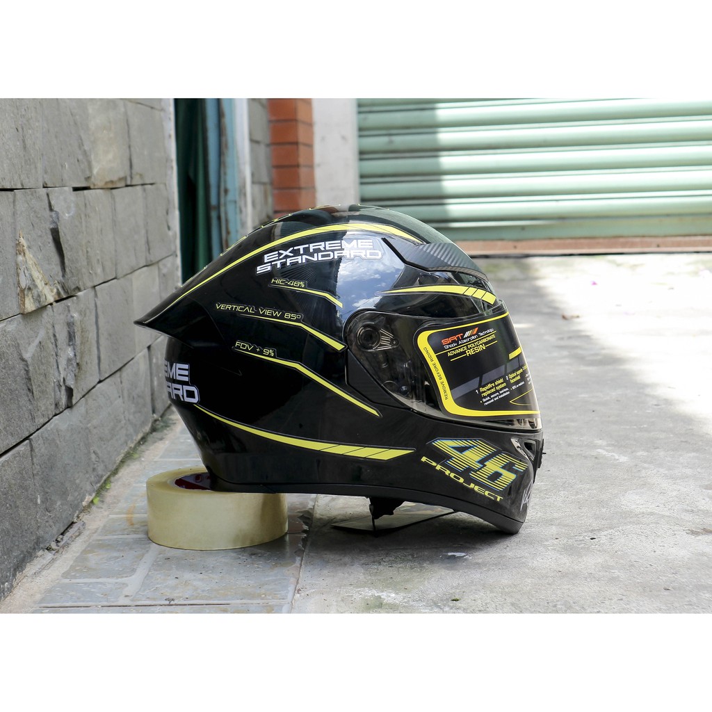 Nón bảo hiểm Roc 1 kính Màu đen bóng lên tem 46 Vàng, bảo hành 12 tháng